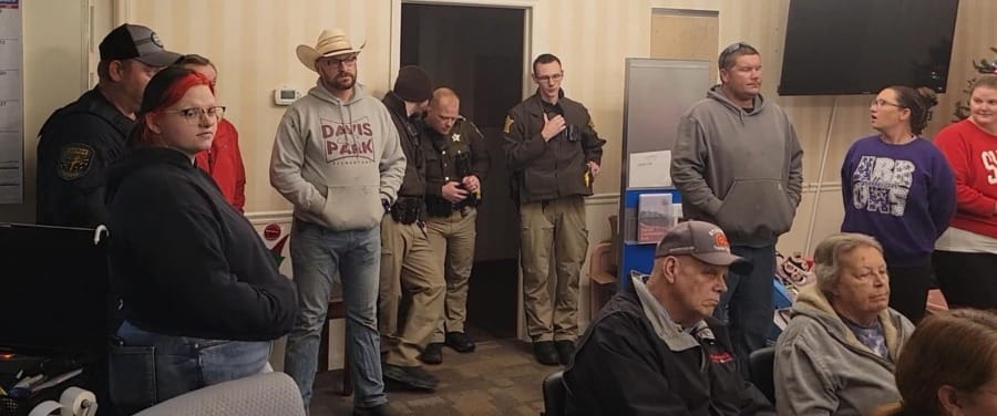 Local Law Enforcement and Citizens Rally Behind Carlisle Town Marshal in Chaotic Emergency Meeting
